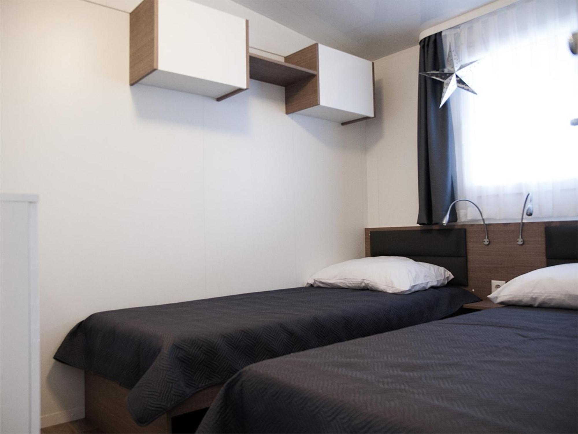 Micanovi Dvori Mobile Home Village Zrmanja โอเบรอควาซ ห้อง รูปภาพ